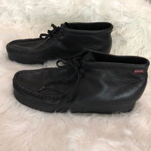 mens black clarks wallabees